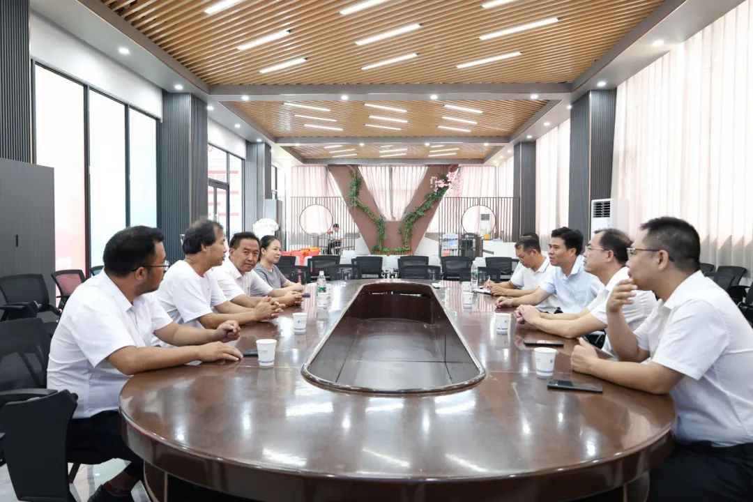 【红领浔州 铸魂育人】桂平市委领导深入华体会网页版-华体会网页版（中国）指导开学工作